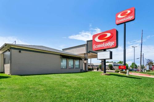 Econo Lodge Texarkana I-30 in Texarkana - Texas, USA