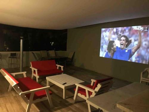 Balcony/terrace, Big quiet Cottage in centre Raanana in Raanana