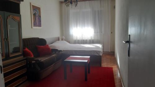 Kruševski odaji Biljana (Krusevski odaji Biljana) in Krusevo