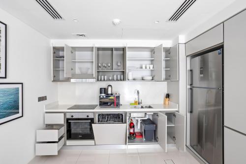 Spacious 2 BHK next to the Beach - Sunrise Bay, Dubaj (fotografie 9)
