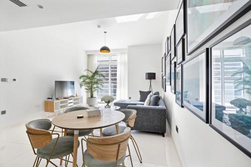Spacious 2 BHK next to the Beach - Sunrise Bay, Dubaj (fotografie 10)