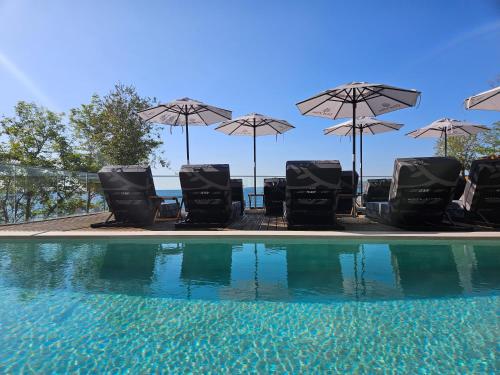 Olive Villas Beach Hotel - image 4
