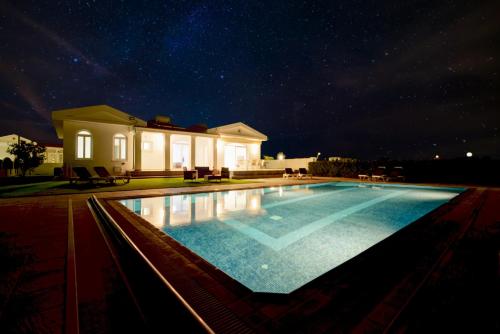 泳池, Villa Aquamarine in 索蒂拉