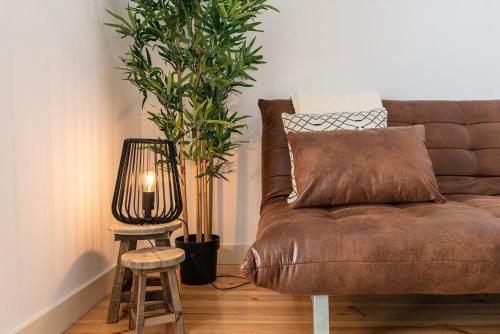 1bd Industrial-Styled Home in Lisbon by GuestReady - image 10