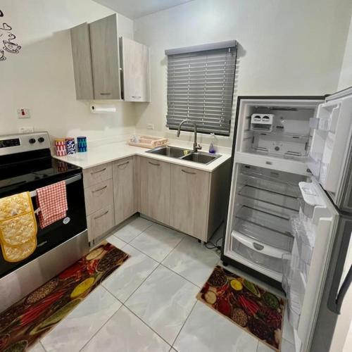 Vae Luxury Paradise - Free Beach&Pool Access in Discovery Bay