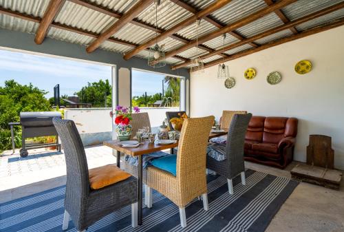 บริการและสิ่งอำนวยความสะดวก, Casa D'Nossa, casa tradicional e Moderna, vista 360º, piscina de agua salgada in ลูซ เด ตาวีรา