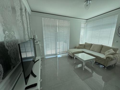 Apartament Glamour 10B- Premium z basenem