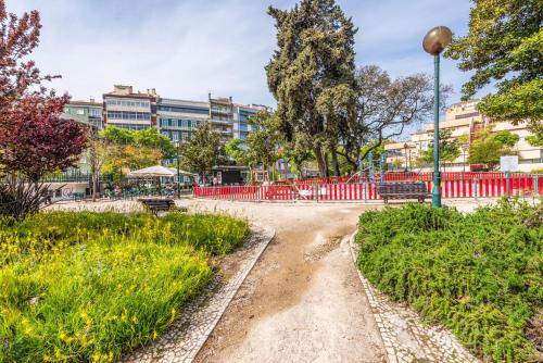 GuestReady - Tower- 3 Bedroom Apt in Saldanha - image 2