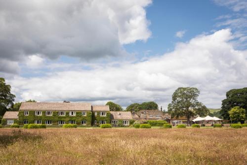 565191835 The Devonshire Arms Hotel at Bolton Abbey