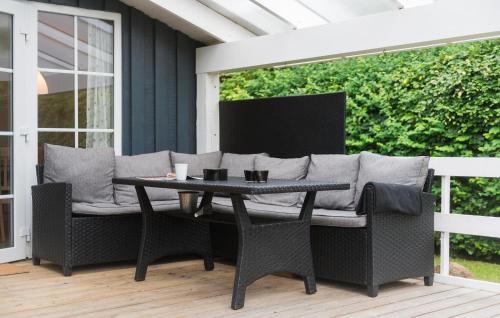  Nice Home In Esbjerg V With Wifi in Esbjerg