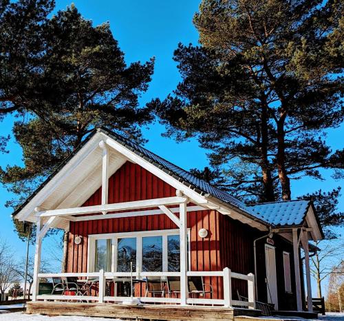A szálláshely kívülről, Tiny Houses & Schwedenhäuser Ahoi Camp Canow (Tiny Houses & Schwedenhauser Ahoi Camp Canow) in Wustrow