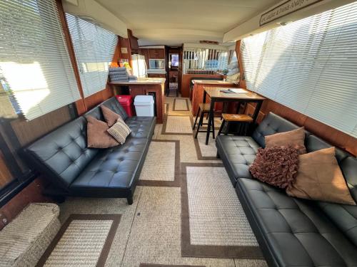 . 60ft Stationary House Boat