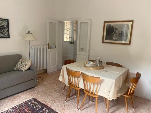 Appartamento centrale con giardino