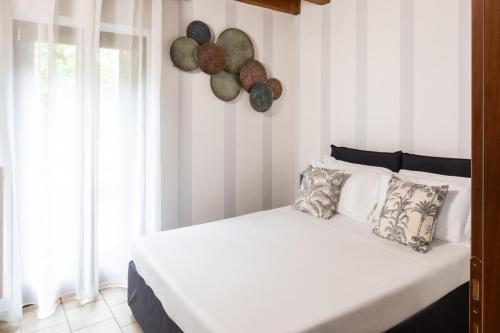 Two-Bedroom Apartment image 7