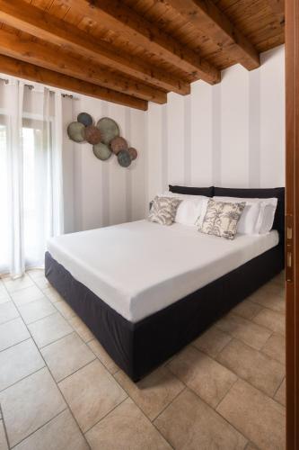 Two-Bedroom Apartment image 8