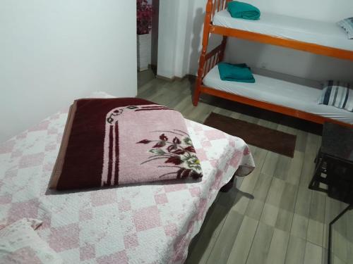 1 double bed, 2 bunk beds