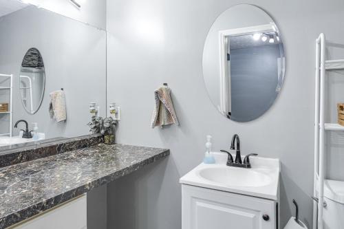 Murfreesboro Family Home with Pool and Backyard! - image 7