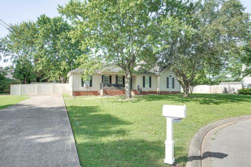Murfreesboro Family Home with Pool and Backyard! - image 2