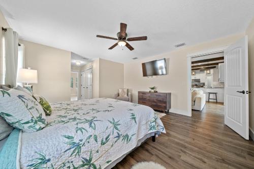 ENTIRE HOME MINUTES TO WEEKI WACHEE and HOSPITAL in Spring Hill, USA