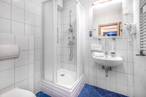 Corvin Hotel Budapest Sissi Wing - image 4