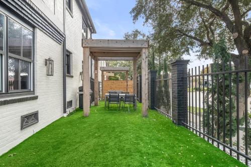 The Bishop’s Haven 3 in Houston, USA