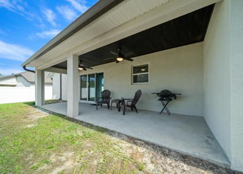 ENTIRE HOME MINUTES TO WEEKI WACHEE and HOSPITAL in Spring Hill, USA
