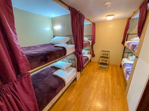 4 bunk beds