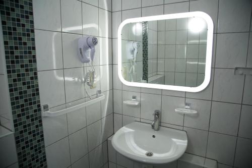 Garni Hotel Rödelheimer Hof - image 2