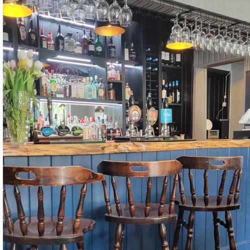 The Fox and Goose - main image