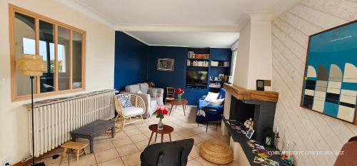 Les Pâquerettes, gîte de campagne 1300 m2 de terrain à 20min du Puy du Fou gîte à louer La Grange