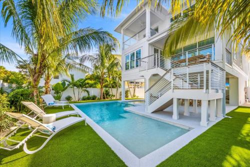 Four-Bedroom Holiday Home
