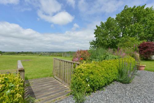 Valley View - image 10