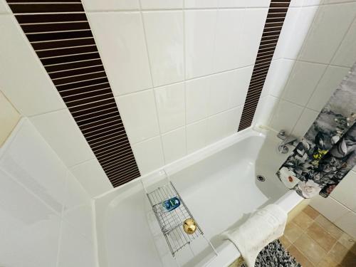 Lovely double room with private bathroom and Double room with shared toilet & PARKING FREE, Édimbourg (photo 8)