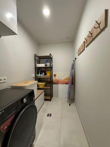 Cozy App - 400m from historic Old Town City Centre, Таллин (фото 10)