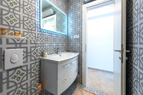 Three-Bedroom Villa image 10