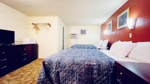 Travelors lodge eads colorado