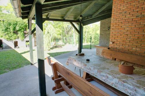 Facilities, Guest House SANIV in Batina