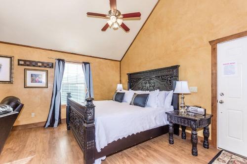 Appian Way Provence Cottage in Fredericksburg, USA
