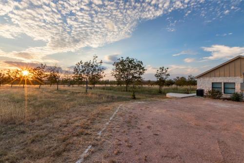 Pecan Farm Garden Haus