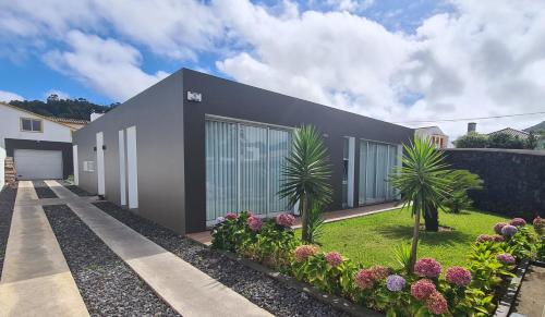 Magnolia Residence - central to explore the island 1