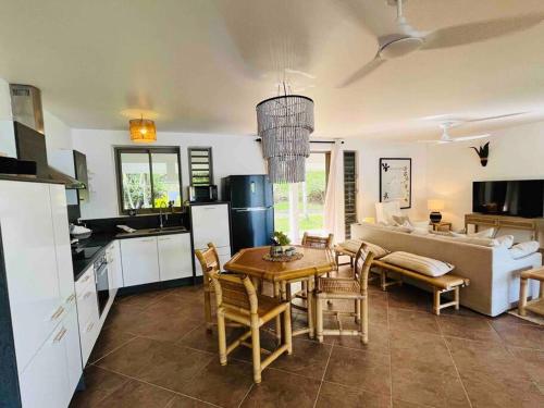 Blue Coral House, Luxury Waterfront in ฮัวฮีเน อิตี