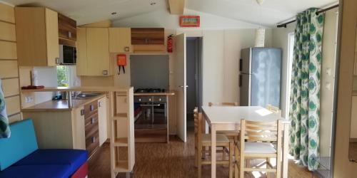 3 bedrooms, 5 beds