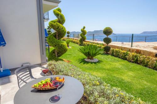 Apartment with Garden View image 10
