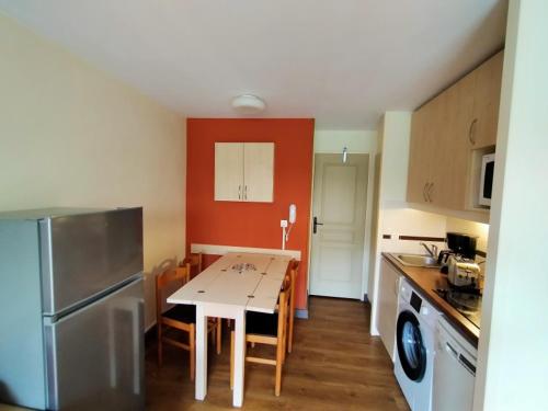 Kitchen, CAP SOLEIL J2 appt 204 in Saint-Raphael