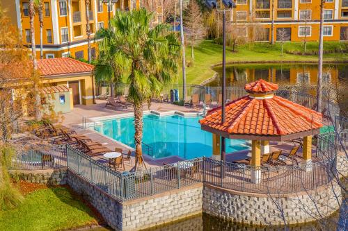 Floridays Orlando Two & Three Bed Rooms Condo Resort in Orlando, USA