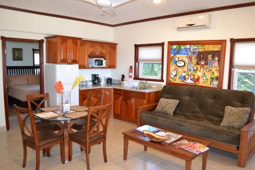 Belizean Nirvana, Placencia Village (Foto 10)