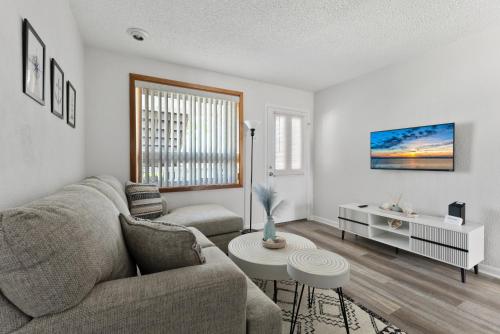 Sunny Beach Condo 2 BR 1 Bath in Wildwood, USA