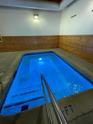 Ausable Valley Inn in Mio, USA