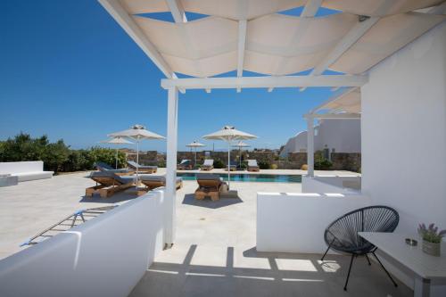 Sol Mykonos Studios 2