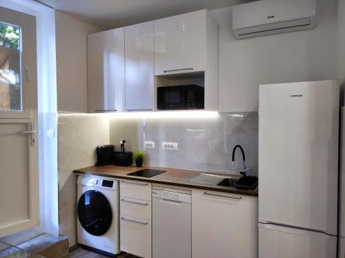 Dvori Room & Studio 5
